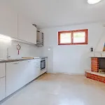 Beachfront Tempera With Seaview Apartamento Blato (Korcula)