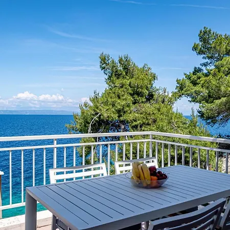 Beachfront Tempera With Seaview Apartment *