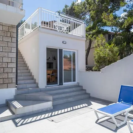 Beachfront Tempera With Seaview Lejlighed *